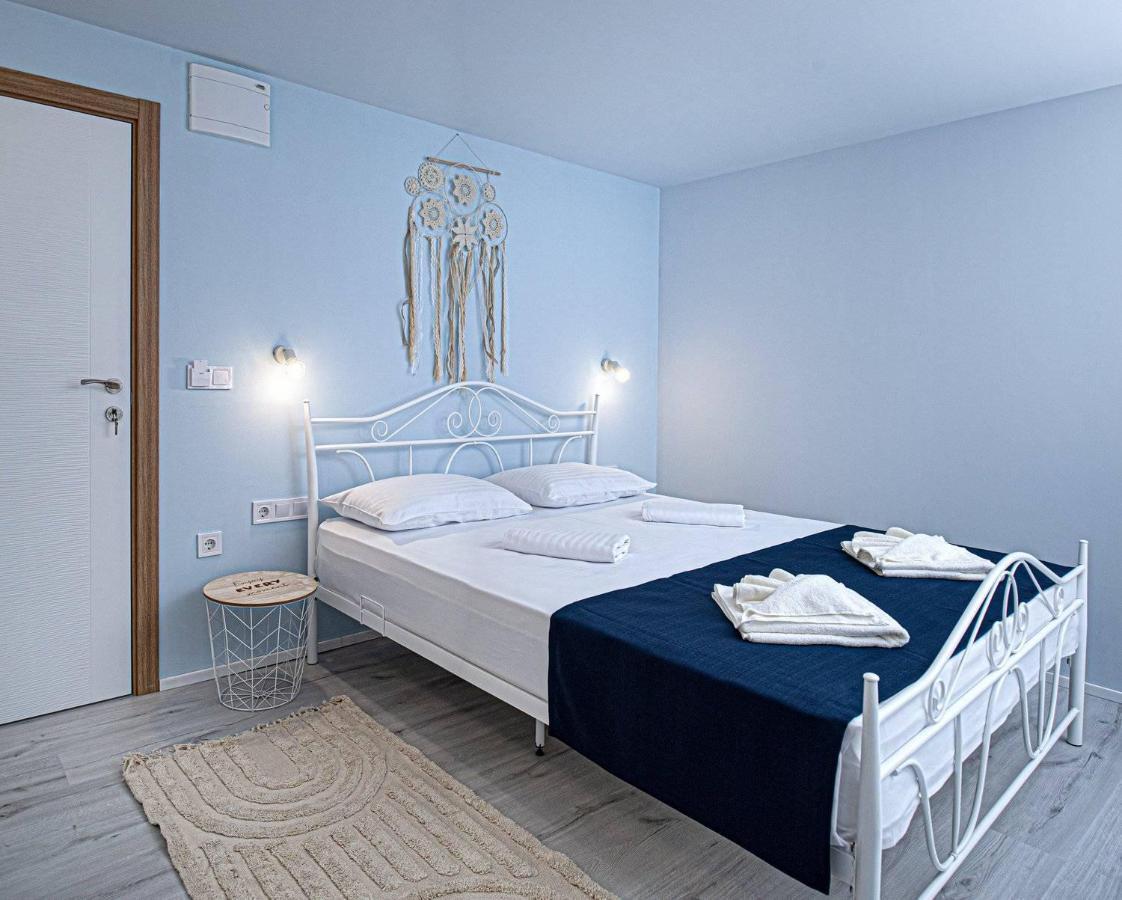 Guest House Rhea / Къща За Гости Рея Baltjik Exteriör bild